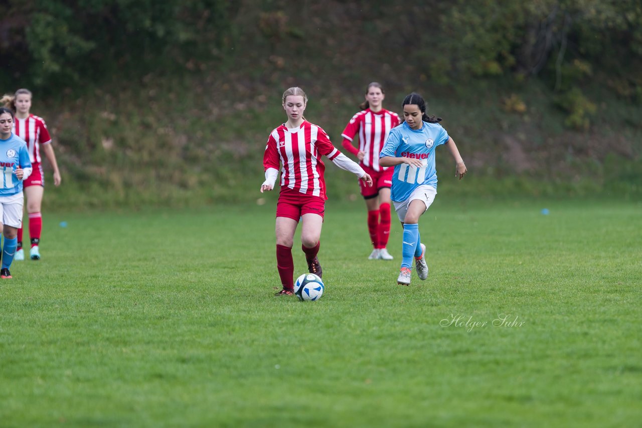 Bild 195 - wBJ TuS Tensfeld - SV Fortuna St. Juergen